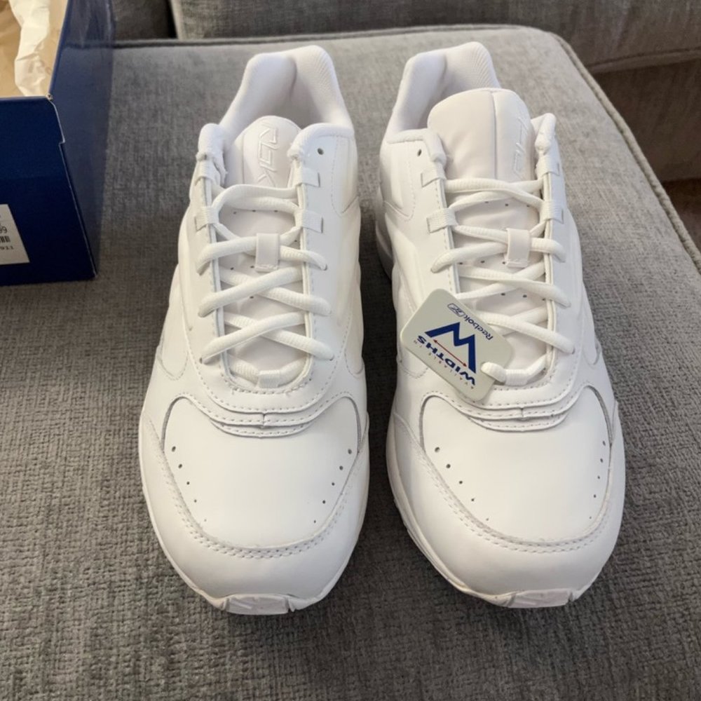 NWT Reebok Sneakers White Mens 10 Wide 2E - Picture 2 of 6